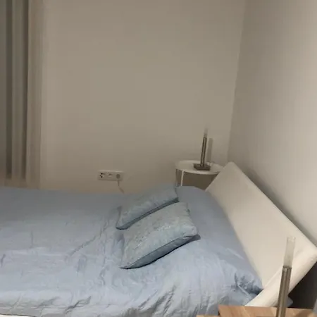 Cozy & Modern In Apartment *